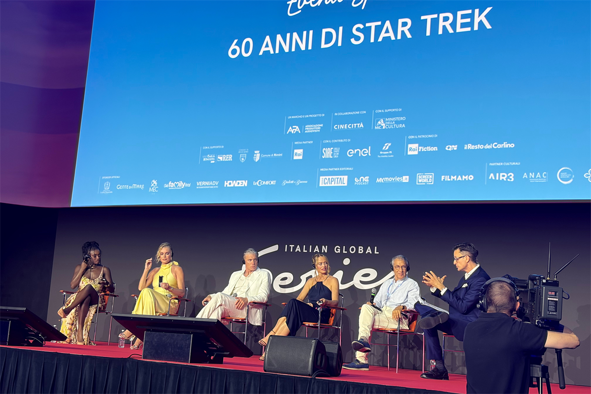 Star Trek Lights Up Riccione with a Midnight Celebration for Its 60th Anniversary